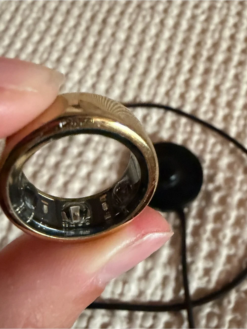 Oura Ring Gen 3 Horizon Gold US6 with Charger